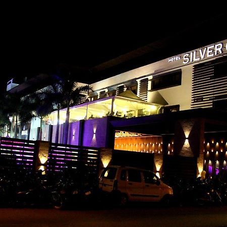 Hotel Silver Oak Bilāspur Kültér fotó